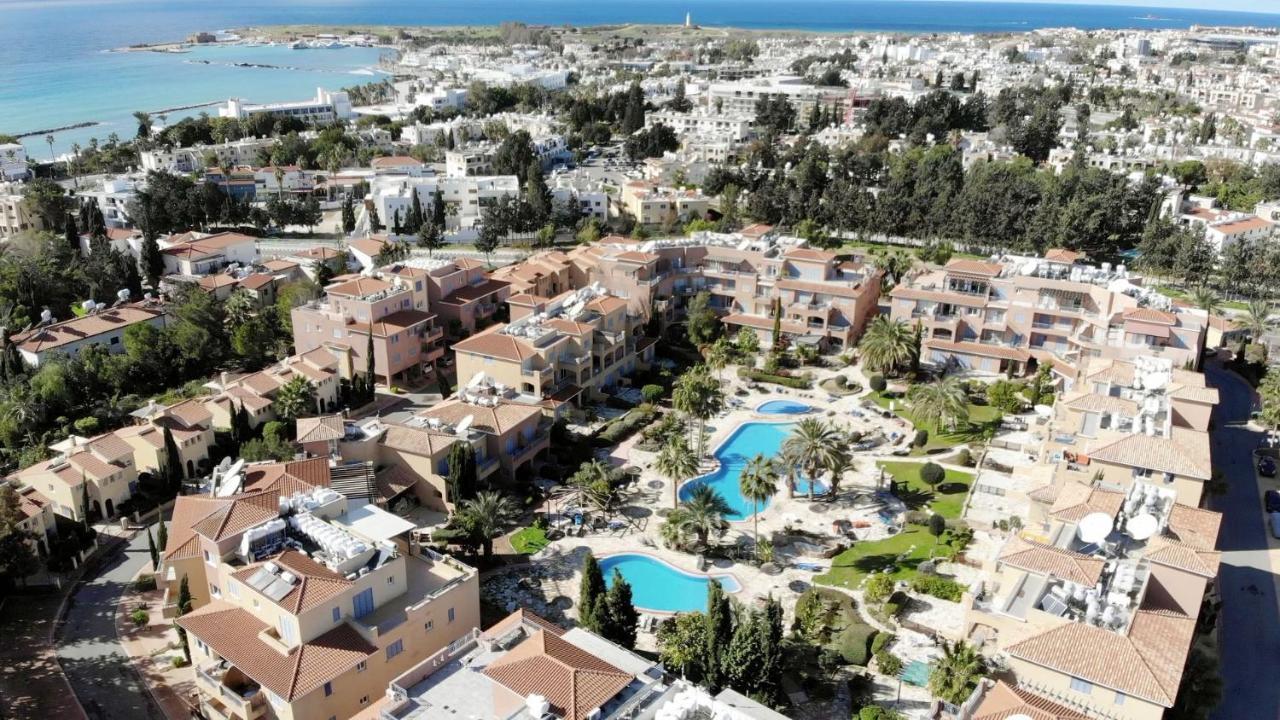 Limnaria Gardens B Lägenhet Paphos Exteriör bild
